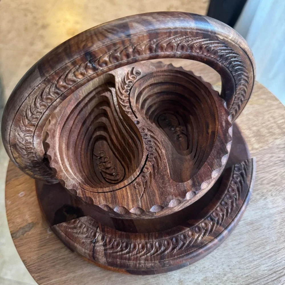 VTG Hand Carved Collapsible Yin Yang Wood Basket Folding Fruit Bowl Decorative‎